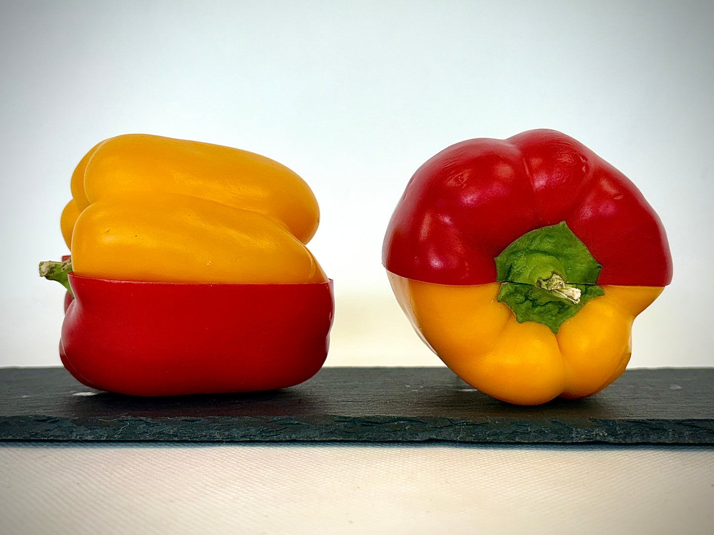 Les 2 poivrons (piment d'Espelette)